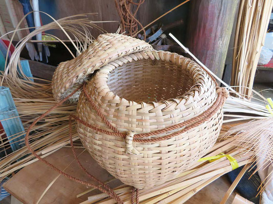 北谷竹細工 - コザ工芸館ふんどぅ-沖縄市工芸産業振興会 北谷竹細工 - コザ工芸館ふんどぅ-沖縄市工芸産業振興会