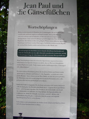 Auf dem Jean-Paul-Weg in Sanspareil – Groß- und Sonderstation 158 »Jean Paul und die Gänsefüßchen« 