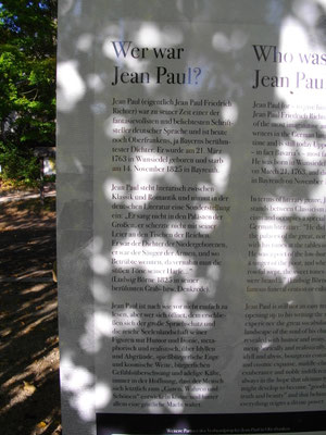 Auf dem Jean-Paul-Weg in Sanspareil – Groß- und Sonderstation 158 »Jean Paul und die Gänsefüßchen« 
