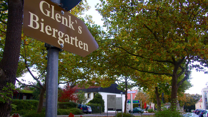 Glenks Biergarten (zu unserer Zeit hatte er noch geschlossen)