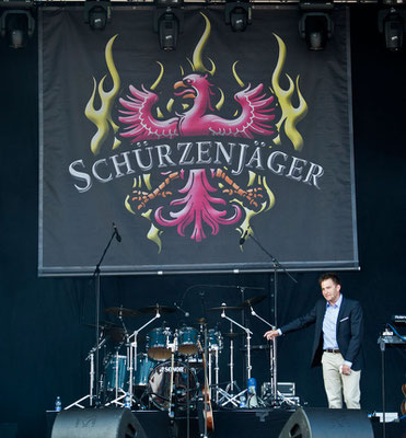 Schürzenjäger