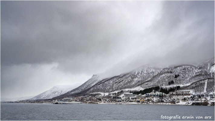Tromsø ist mit ca. 70'000 Einwohnern der grösste Ort auf der nördlichen Seite des Polarkreises