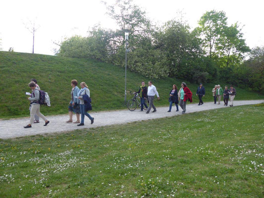 2019 04 24 Kolping Emmausgang Wir machen uns auf zum Osterfeldpark