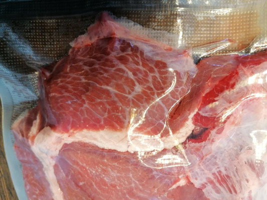 Feine Marmorierung im Dahomeyfleisch