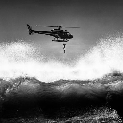 TEMPÊTES HIVERNALES À BIARRITZ   Instantanées de la justement baptisée tempête « Hercule » en 2014 aux dernières grosses dépressions hivernales gonflées sur l’océan Atlantique, qui déferlent sur la côte basque, ici à Biarritz.  Coups de tabac copieusement
