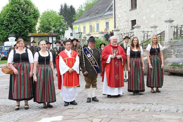 Pfarrfirmung 2015 mit Abt Petrus Pilsinger und der Trachtenkapelle