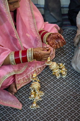 Armreife mit Hochzeitsschmuck