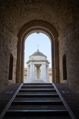 Mole Vanvitelliana (Lazzaretto)