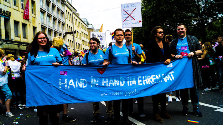 Unser Transparent und gleichzeitig unser Motto. "Hand in Hand im Ehrenamt". 