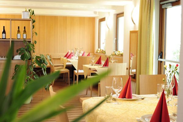 Speisesaal im Hotel Reschnerhof