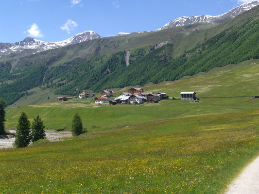 Langtaufers und der Weiler Melag: gemütliche Wanderung Richtung Weißkugelhütte