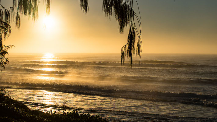 Sonnenaufgang an der Praia Moçambique