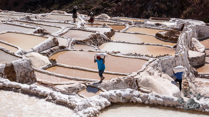 Salineras de Maras - hier wird auch nach Jahrhunderten immer noch Salz abgebaut