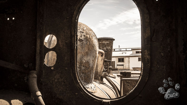 Humberstone - ehemalig größtes Salpeterwerk der Welt - jetzt eine Geisterstadt