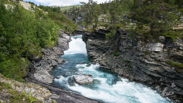 Wanderung am Wasserfall