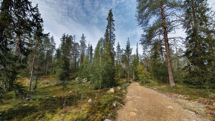 Wandern am Äkäsjoki