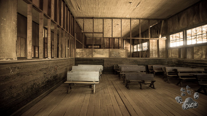 Humberstone - ehemalig größtes Salpeterwerk der Welt - jetzt eine Geisterstadt