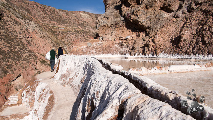 Salineras de Maras - hier wird auch nach Jahrhunderten immer noch Salz abgebaut