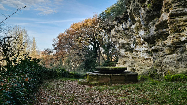 Grignan - Grotte von Rochecourbière