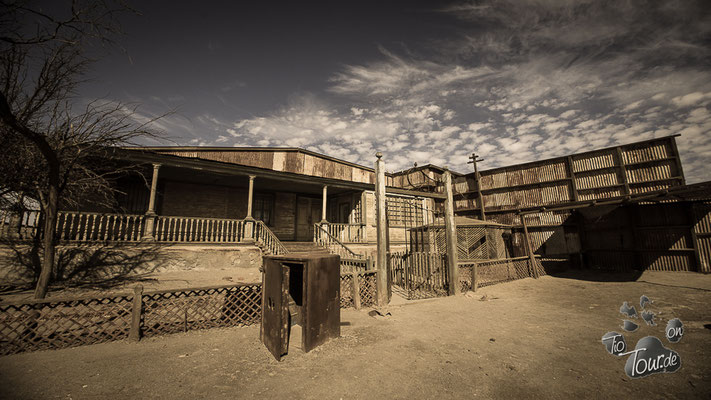 Humberstone - ehemalig größtes Salpeterwerk der Welt - jetzt eine Geisterstadt