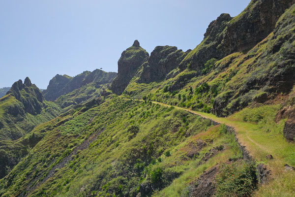 Wandern von Espongeiro nach Boco de Ambas Ribeiras, Santo Antao