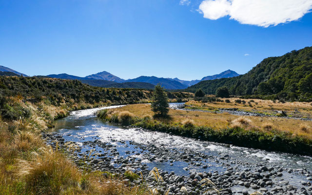 Aparima River erste Flussüberquerung am Te Araroa