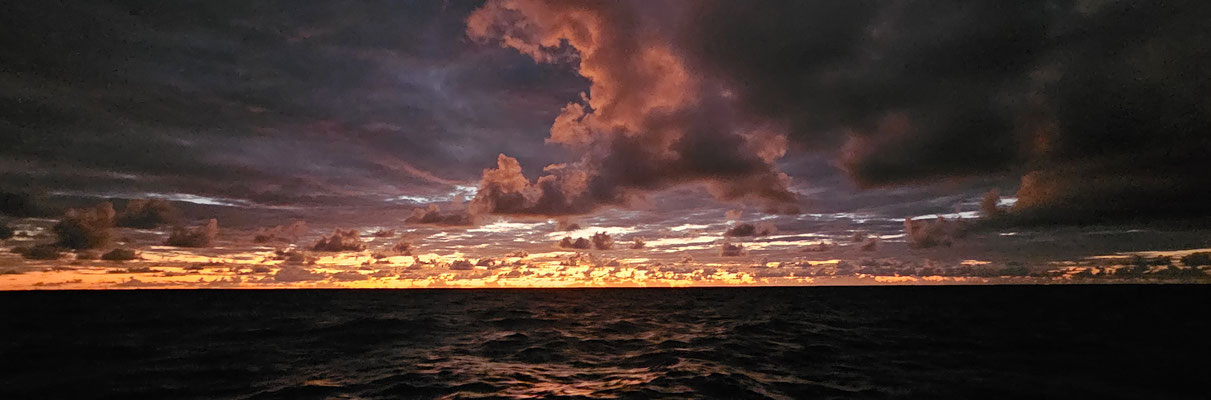 Sonnenuntergang wie gemalt