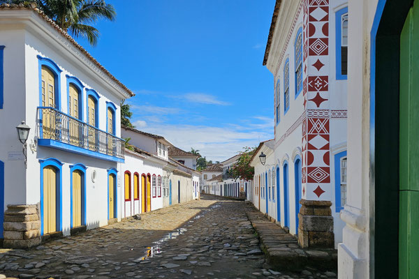 in Paraty werden bei Flut die Strassen überschwemmt