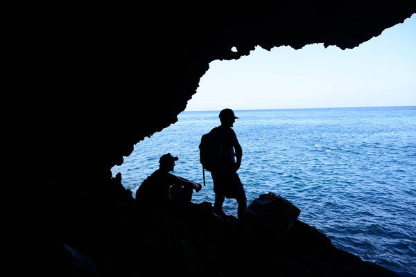 Höhle unterhalb des Leuchtturms