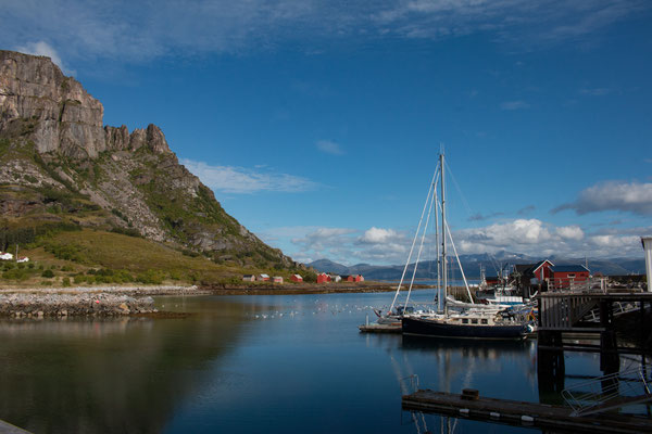 die Anlegestelle in Sørfugløy/ the pontoon in Sørfugløy