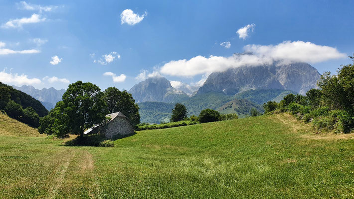 Agrarland in den Pyrenäen