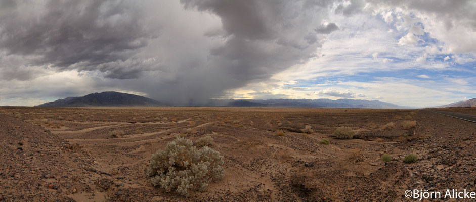 Sandstorm, Death Valley, USA