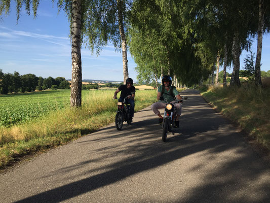 waghalsige Manöver in bester Fotokulisse