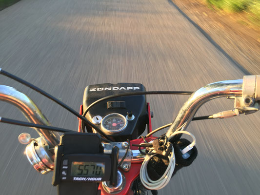 Test eines induktiven Drehzahlmessers (5570 U/min => 45 km/h)