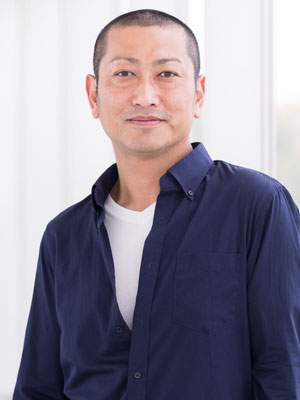 山本真