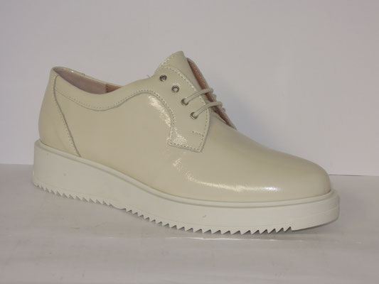Pitillos - vernis crème - 36/41 - 115€