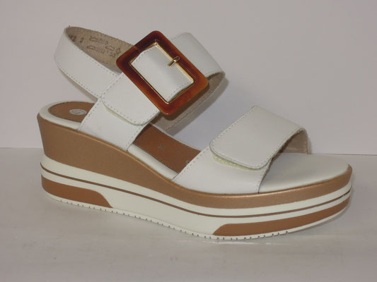 Cuir blanc - 36/41 - 80€