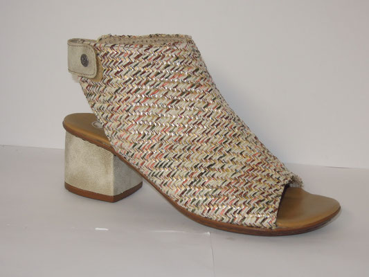 Beige+multi - 36/41 - 70€