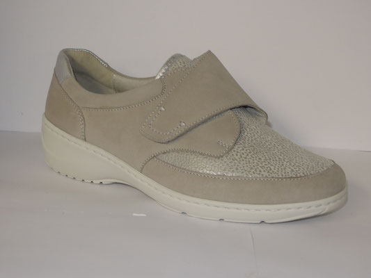 LARGEUR K - Nubuck+stretch gris - 36/41 - 135€