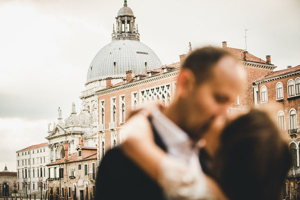 Elopement-Photo-In-Venice