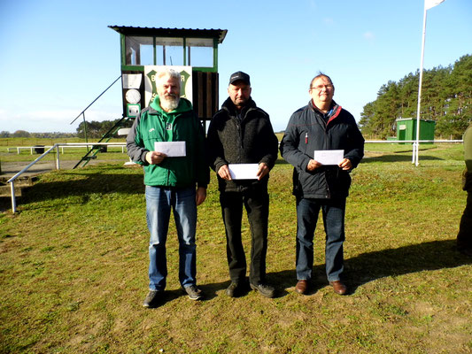 von links nach rechts: Burkhard Norbut 2.Platz, Stephan Klotzer 1.Platz und Winfried Preuß 3.Platz