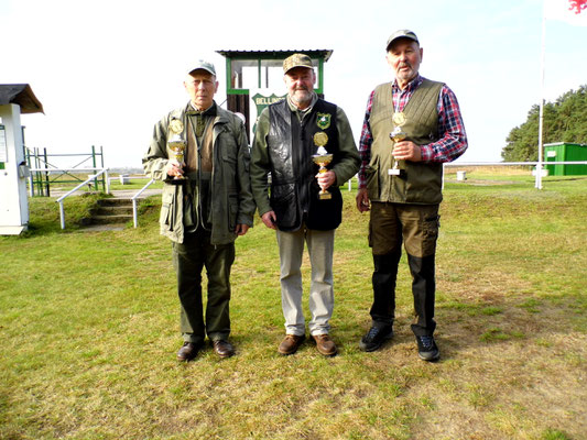 von links nach rechts: Jürgen Gottschlich 2.Platz, Dr. Thorsten Wendt 1.Platz und Reiner Grossmann 3.Platz