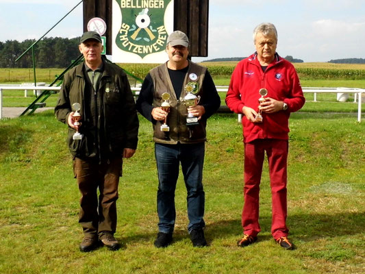 von links nach rechts: Gunther Greiff 2.Platz, Frank Hügelow 1.Platz und Rainer Klockow 3.Platz