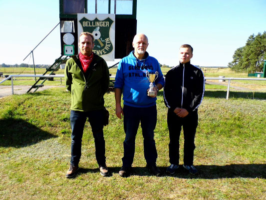 Gewinner Schützen-/Altersklasse von links nach rechts: Oliver Misselwitz 2.Platz, Roberto Greiff 1.Platz und Alois Flemming 3.Platz