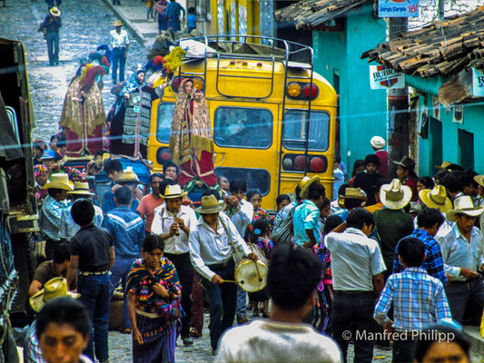 Prozession in Chichicastenango, Guatemala