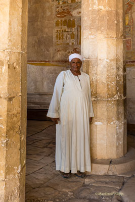 Begegnung im Tempel der Hatschepsut in Luxor