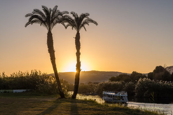 Sonnenuntergang in Assuan am Nil