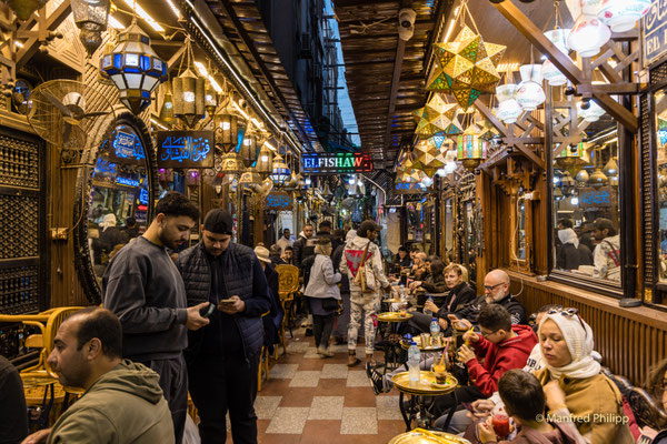Im Souk Khan-el-Khalili in Kairo