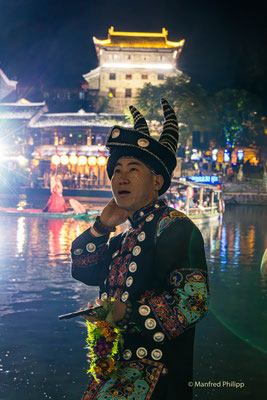 Begegnung im nächtlichen Fenghuang