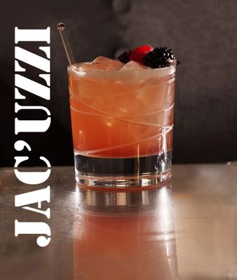 Jac'uzzi with Jahiot Creme de Mure, lime juice and sparkling water - low alcohol session cocktail